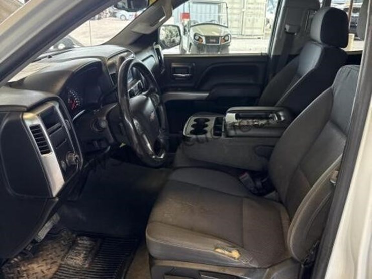 2019-chevrolet-silverado-1500-image-26