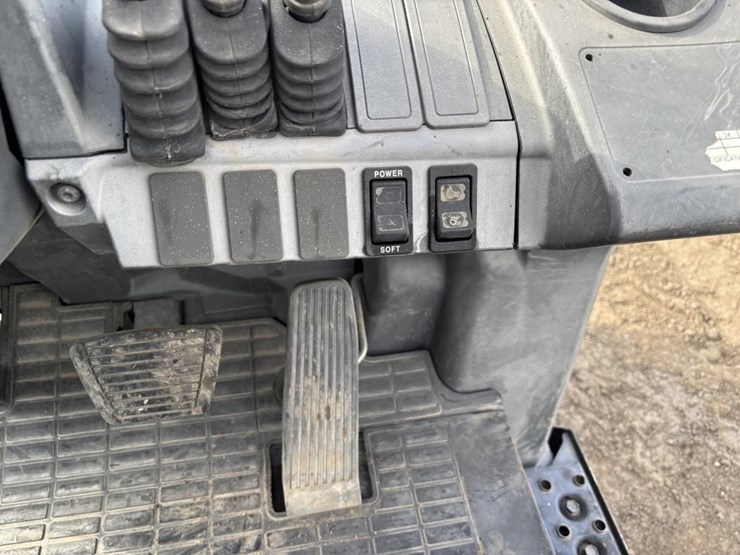 caterpillar-c3000-image-24