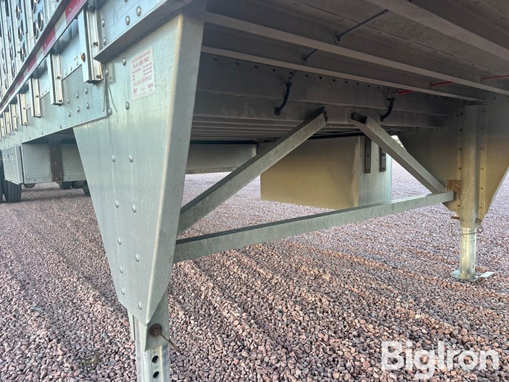 2019-eby-livestock-trailer-image-15