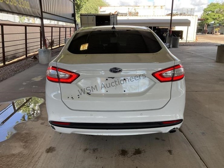 2016-ford-fusion-hybrid-sdn-image-6