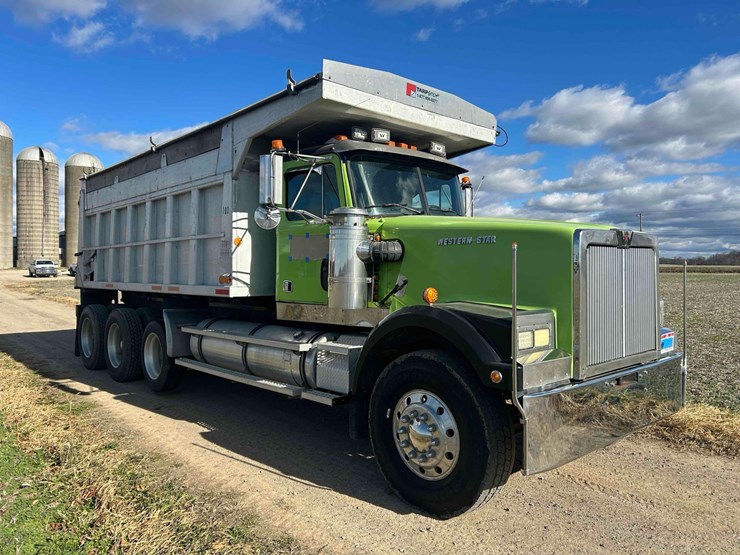 western-star-4964f-image-7
