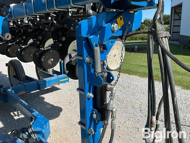 kinze-3500-image-12