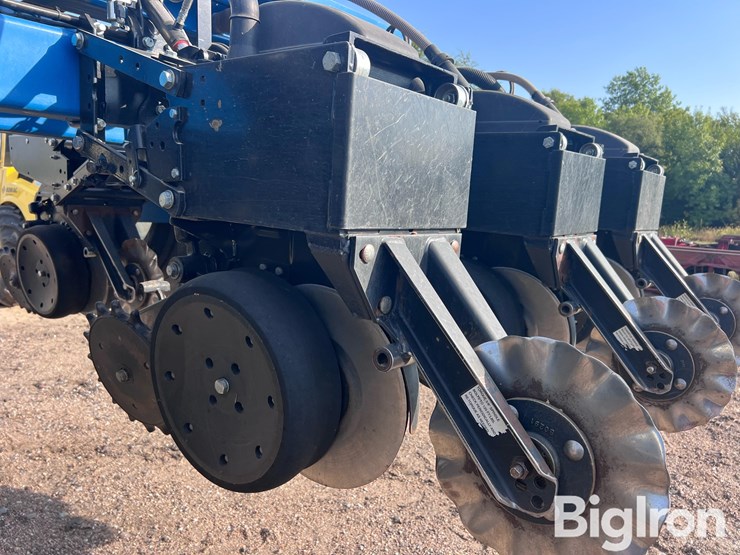 2020-kinze-3660-image-14