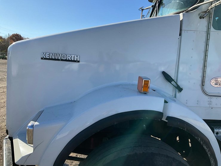 kenworth-t800-image-15