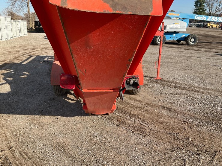 blockbuster-14-12-image-16