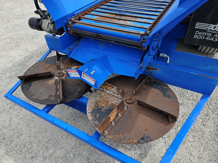 #203452-•-adams-cl20-litter-spreader-image-7