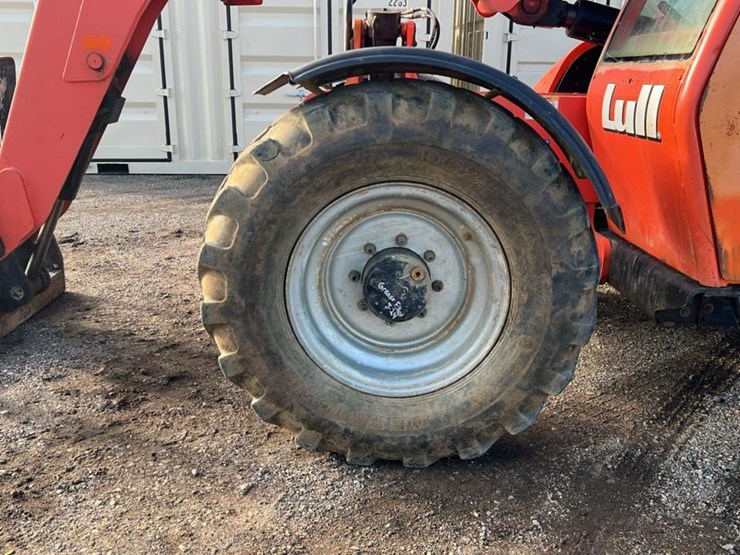 2005-lull-644e-42-image-54