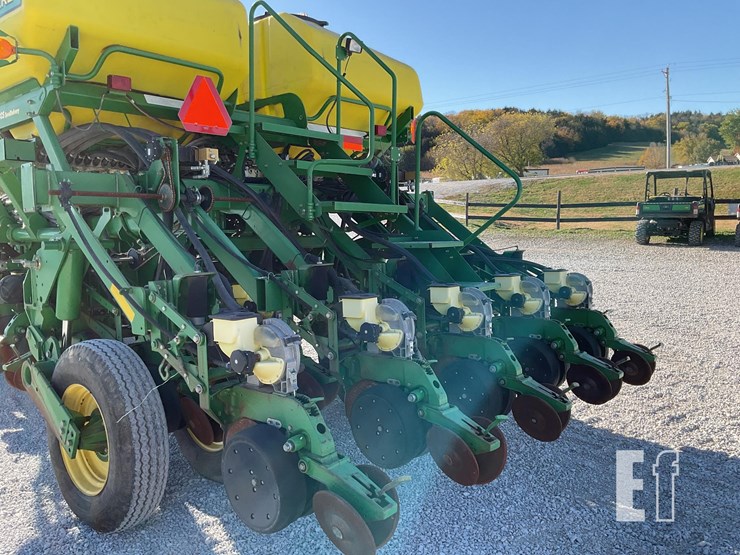 john-deere-1790-image-27