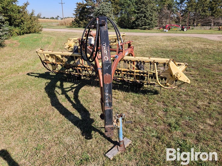 new-holland-258-image-5