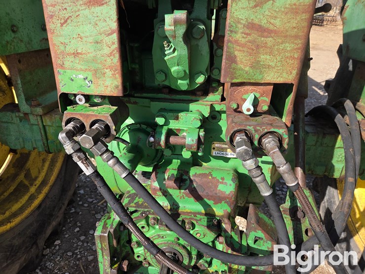 john-deere-4020-image-11