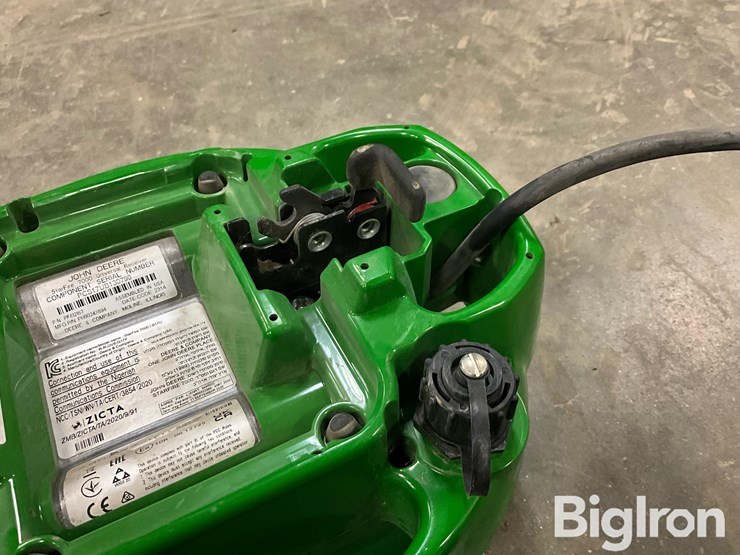 john-deere-7000-image-15