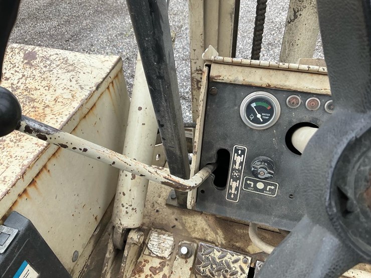 #1355-•-ingersoll-rand-706f-forklift-image-63