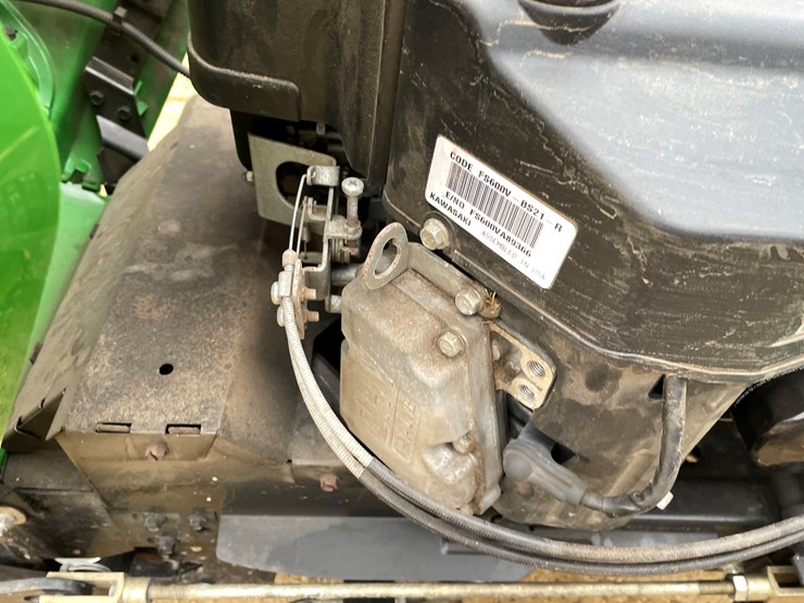 john-deere-x300-image-48