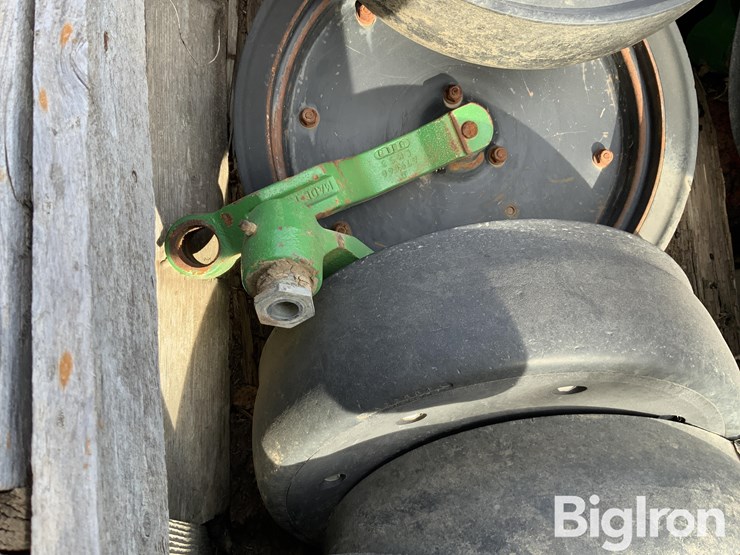 john-deere-26-image-14