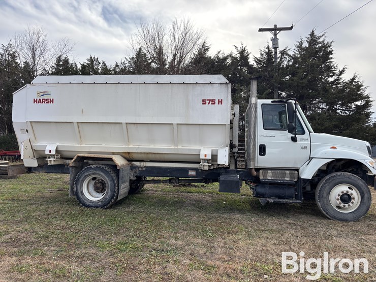 international-7400-image-4