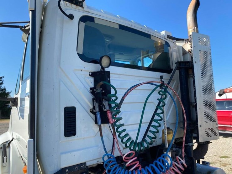 2010-international-415-image-23