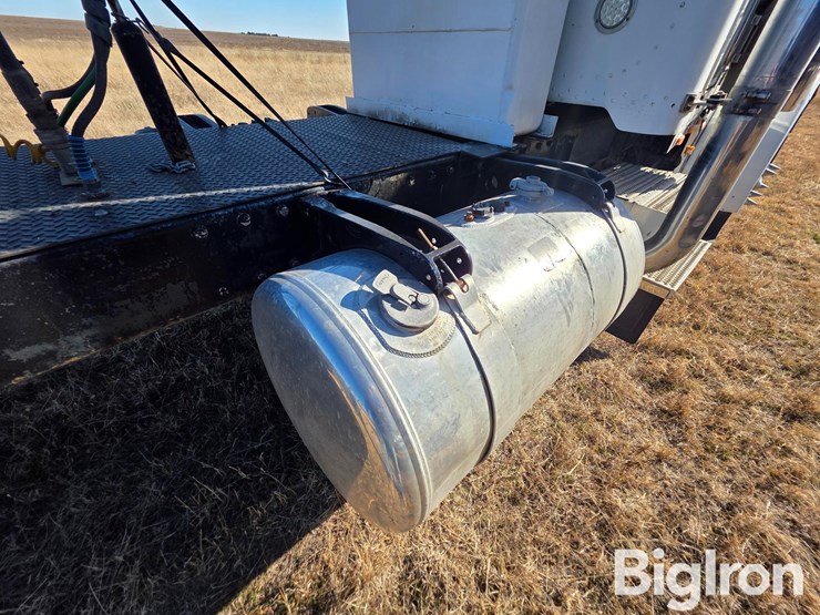 peterbilt-379-image-10