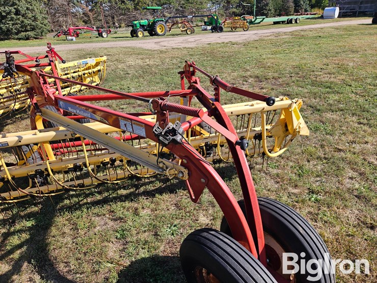 new-holland-258-image-15