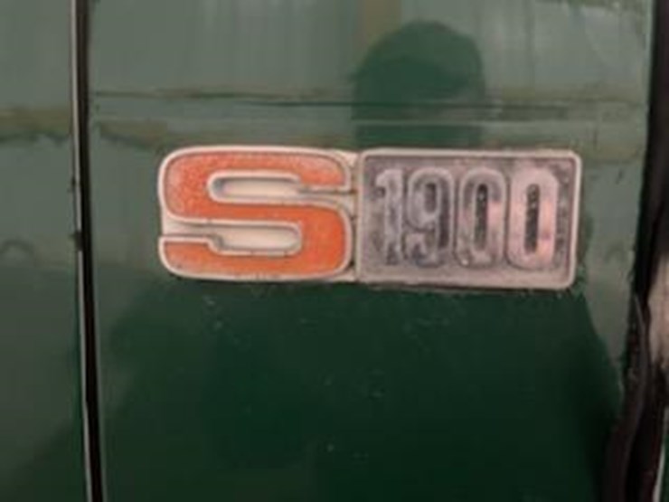 international-s1900-image-6