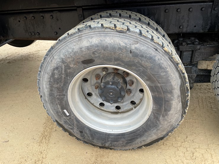 peterbilt-357-image-92