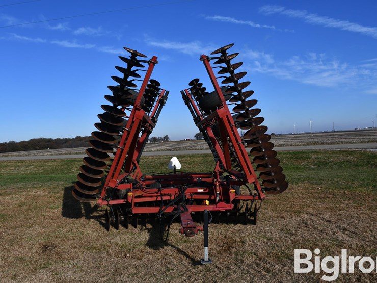 case-ih-3950-image-2
