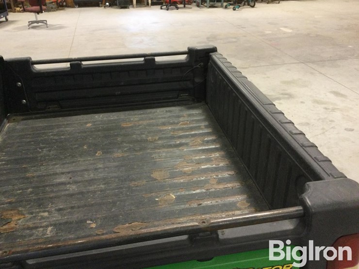 john-deere-gator-image-18