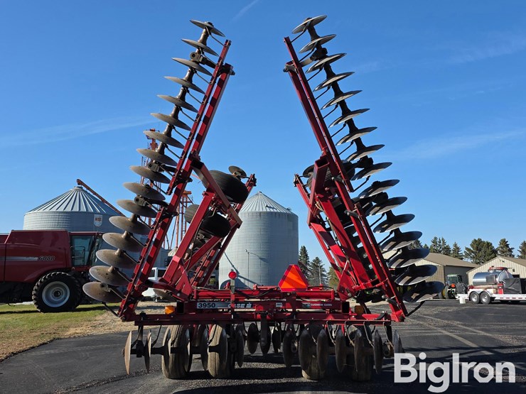 case-ih-3950-image-6