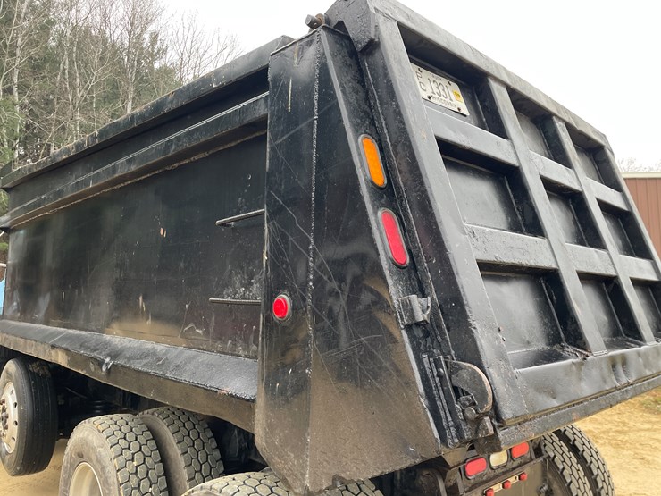 peterbilt-357-image-23