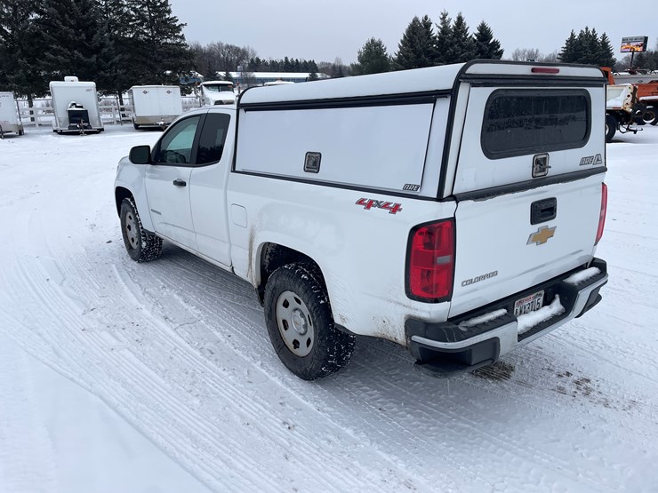 #1167-•-2016-chevrolet-colorado-pickup-truck-(has-wi-title)-image-2