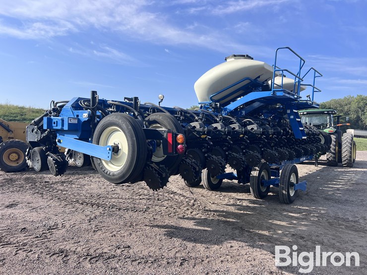 2020-kinze-3660-image-4