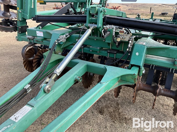 great-plains-2400tt-image-14