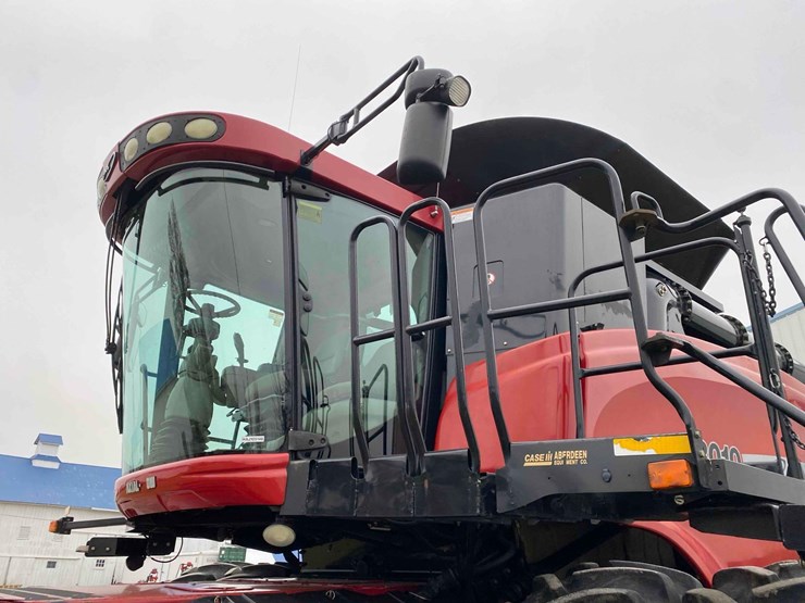 case-ih-8010-image-7