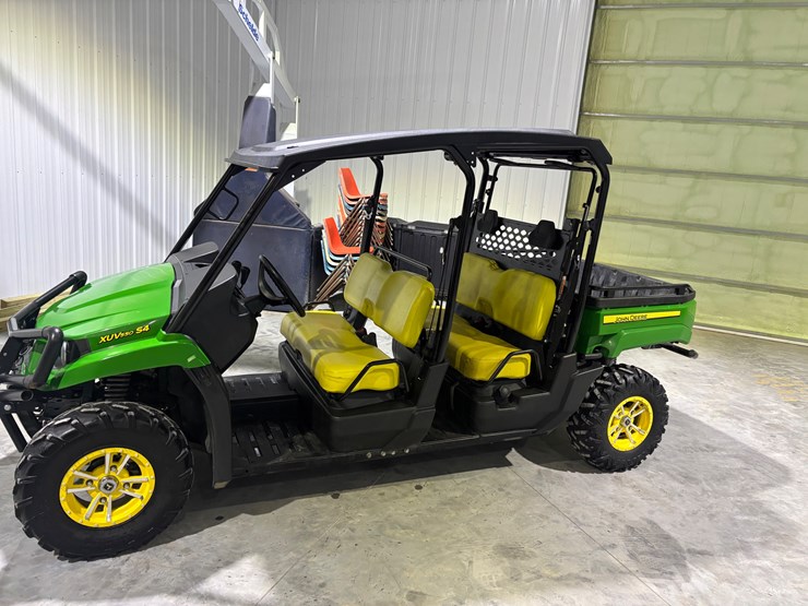 #1556-•-2012-john-deere-gator-550-image-1