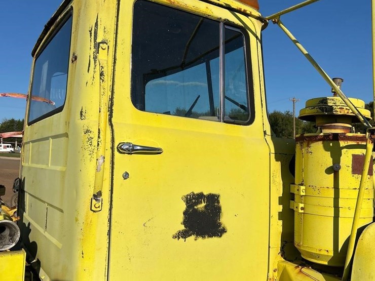 1981-caterpillar-3208-image-34