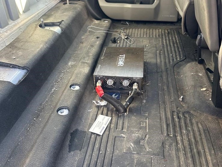 ford-f350-xl-image-17