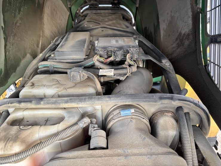 john-deere-7130-image-46