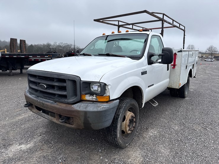 ford-f550-xl-image-1