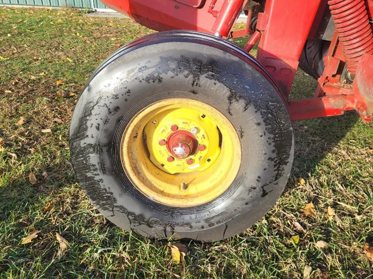 new-holland-1431-image-40