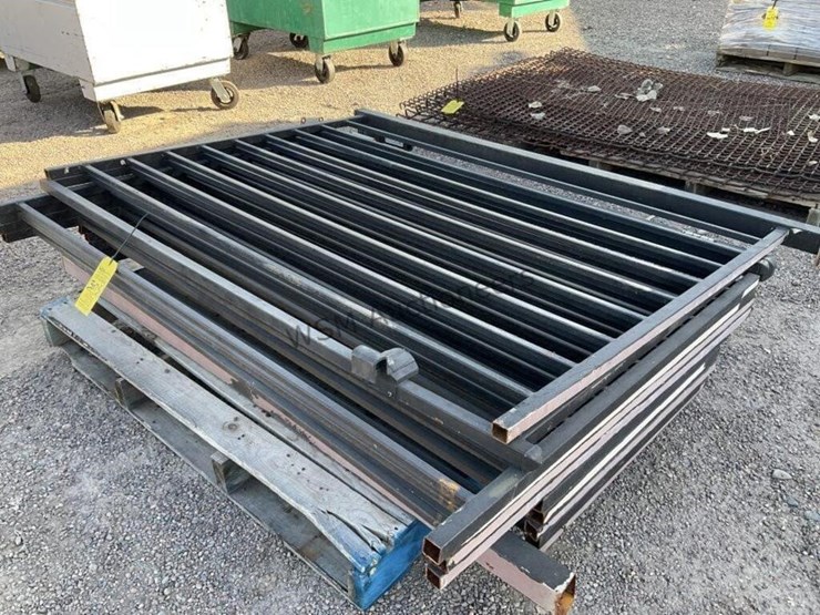 pallet-of-asst-wrought-iron-sections-image-2