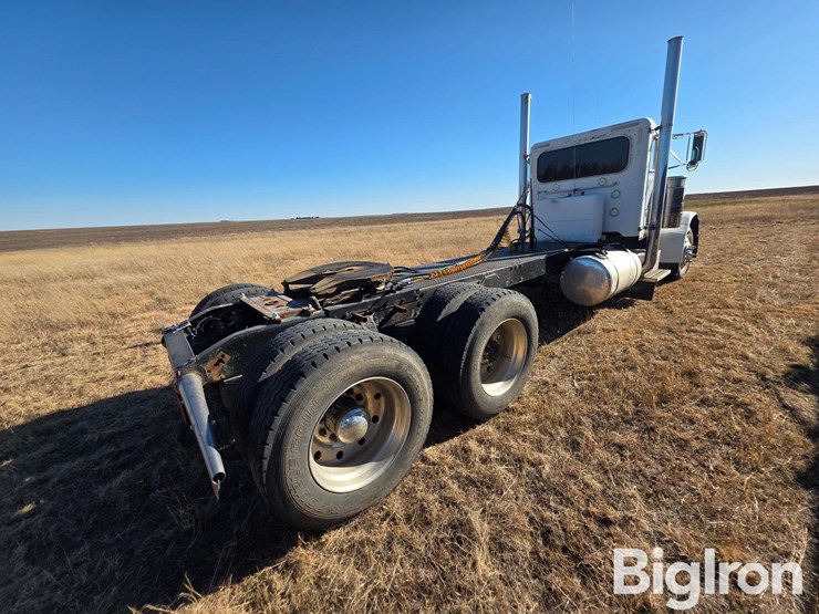 peterbilt-379-image-5