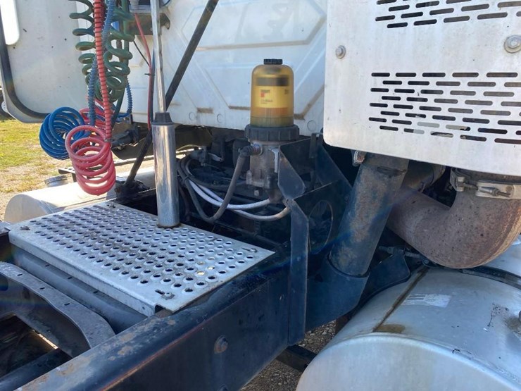 2010-international-415-image-11