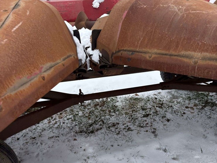 international-883-image-11