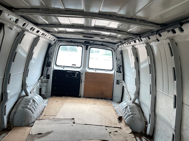 chevrolet-3500-image-20