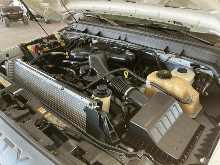 2012-ford-f550-image-12
