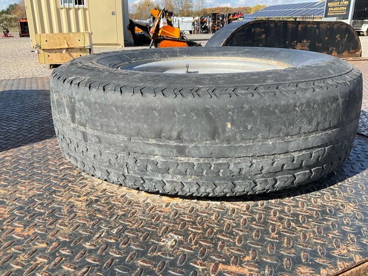 #2200-•-2015-ex-hauler-718t-tilt-trailer-image-13