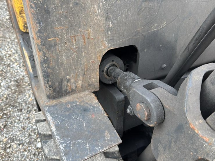 #1358-•-yale-forklift*-image-17