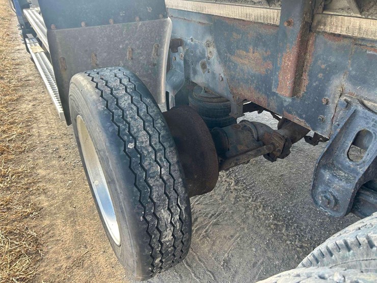 western-star-4964f-image-53