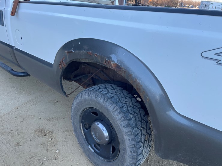 ford-f250-xl-image-19