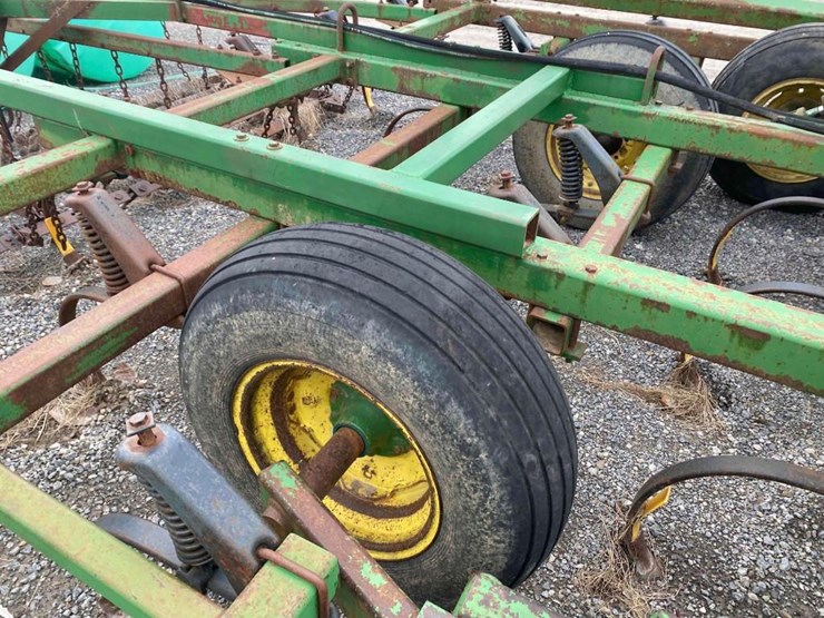 john-deere-724-image-36