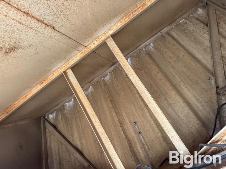 neville-trailer-image-18